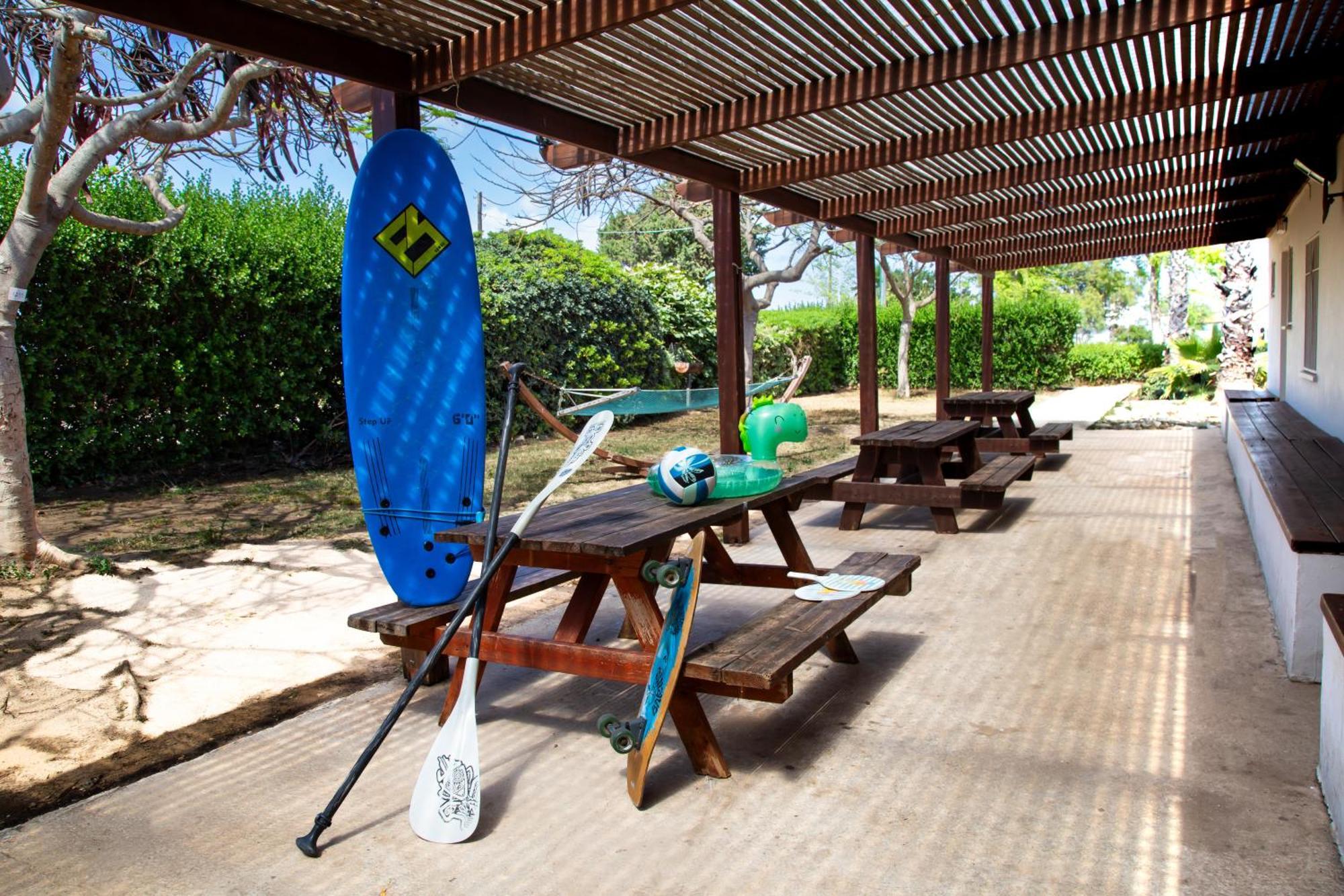 Nachsholim Kibbutz Country Lodging Nahsholim Buitenkant foto
